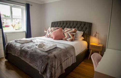 Oak House - sleeps 10 with Bar & Games room - Foto 24