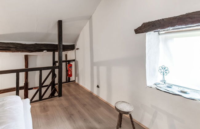 Characteristic Holiday Home in Cherain With Balcony - Foto 10