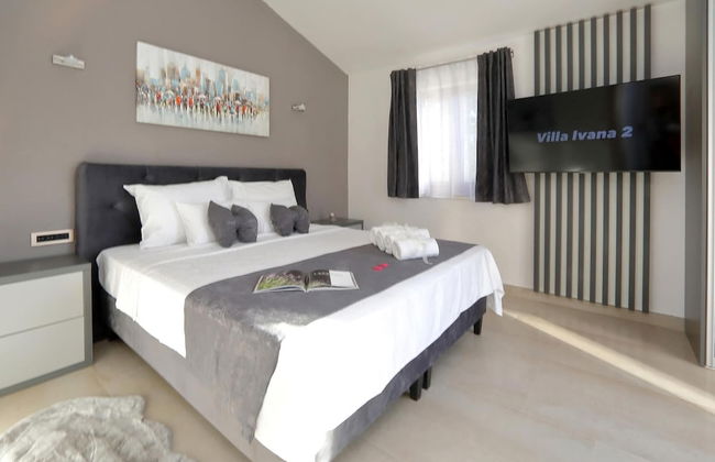 Villa in Starigrad With Heated Pool - Foto 2