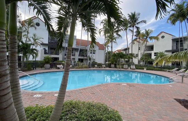 Dharma Home Suites Dania Beach at Sheridan Ocean Club - Photo 53