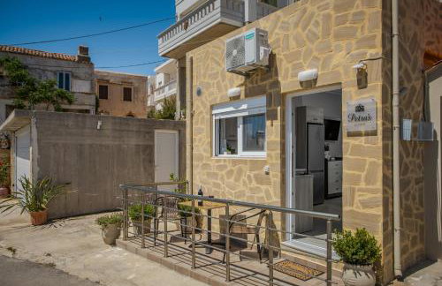 Petra's Charming Home, 500m to Beach - Foto 6