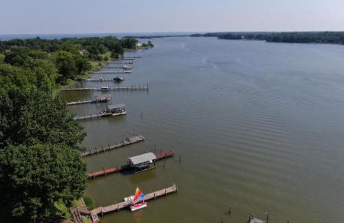 Game Themed Waterfront Fun at Easthaven - Foto 11