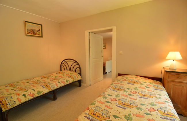 Peaceful Retreat in Ferrieres - Photo 10