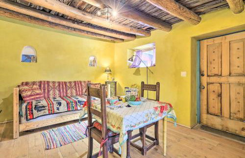 Artsy Santa Cruz Apartment with Shared Fire Pit! - Foto 5