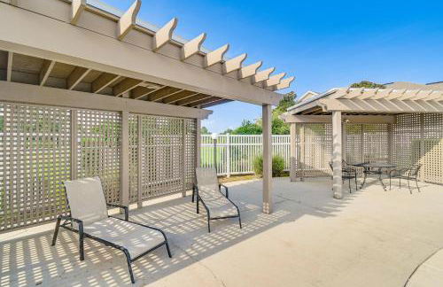 Snowbirds Welcome Foley Condo with Pool Access - Photo 27