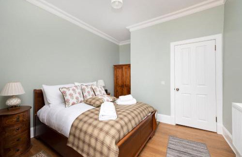JOIVY Charming 2-Bed Flat Near Edinburgh Castle - Foto 30