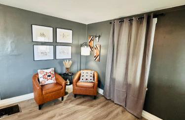 1 Bed1 Bath Condo wKitchenLR-Sleeps up to 4PP - Foto 16