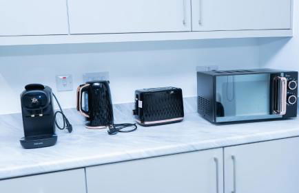 1BR Sleeps 4, 3 mins from City centre & Local Gems - Foto 12