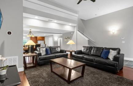 Book Your Summer Escape - TownHome by Disney! - Photo 8