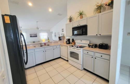 4 Bedroom Value Plus Home with Private Pool - Foto 39