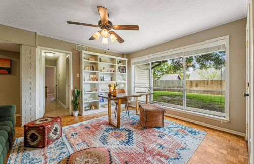 Pet-Friendly Aggie Village - Fire Pit Games and walk to Texas AnM - Foto 34