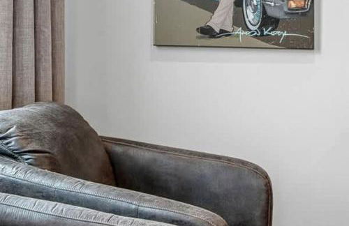 Nash Getaway - Private Rooftop Patio - Sleeps 12 - Foto 20