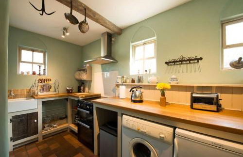 The Old Monkey, a quirky bolthole on the edge of a historic Market Town - Foto 6