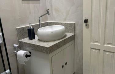 Loft 305B com Ar Condicionado no Bairro Muquiçaba, bem localizado para negócios e fácil acesso para todas as praias e montanhas da cidade - COM vaga de garagem - Foto 11