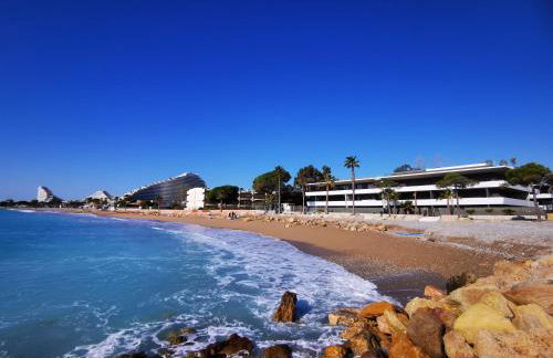 Pearl Beach - Rooftop Pool Seaside - Photo 16