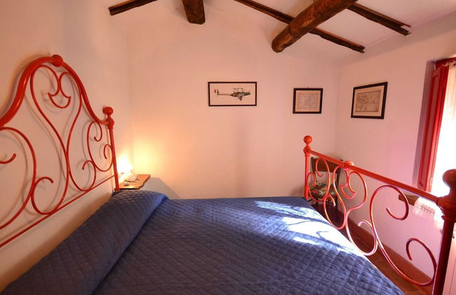 Peaceful Retreat With Shared Pool - Photo 2