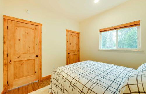 Fishermans Cabin in Soldotna Near Kenai River! - Photo 10