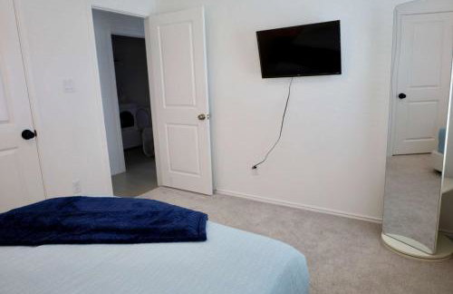 Modern Cozy Home - Gym - Quiet Street - Sleeps 4 - Foto 35