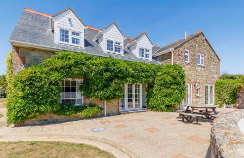 Rookley Farm Lodge Charming Manor Pool House with Heated Pool, Tennis Court & Gardens - Isle of Wight Rural Countryside Escape - Foto 54