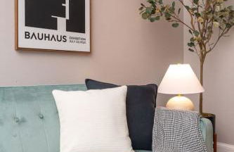 The Greensboro Manor HotTub FirePit Basketball 15 Min To Sedgefield CC - Photo 18