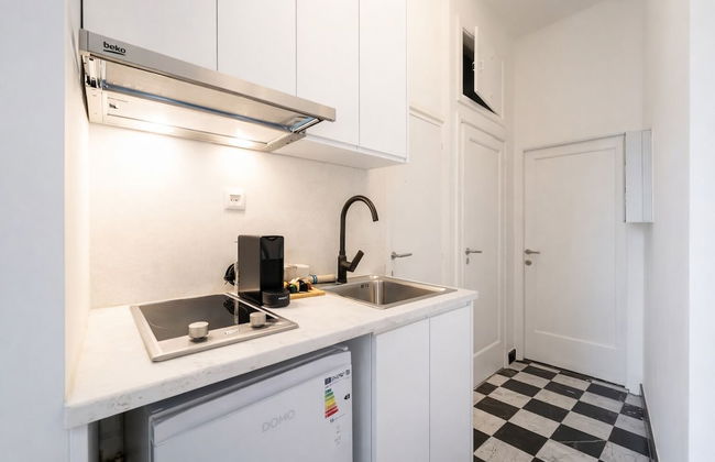 National Large City Apartments - Photo 14