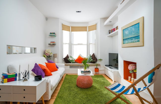 JOIVY Captivating 2-Bed Flat In Shepherd'S Bush - Foto 1