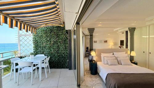 ROYAL PROMENADE Pool Terrace Sea View Air Conditioning - Foto 1