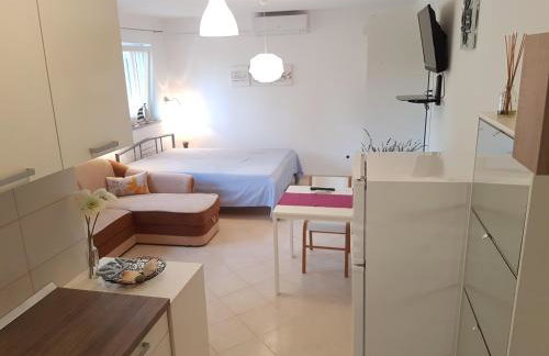 Olive Apartments - Photo 10