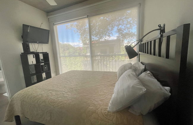 Beautiful Spacious Loft 2 Bedrooms 2 Full Baths 2 car Garage in Downtown - Foto 12