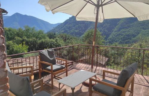 Traditional Tuscan Farmhouse Lucca District - sleeps 6 - Foto 1