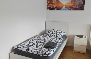 Haus 2 Etagen Garten 1 Badezimmer,1 Gäste Wc 200 Qm 5 Betten Gehoben mit Garten - Foto 30
