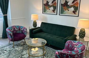 Modern 2 Bedroom House Near London City Airport, Excel, O2 & DLR with FREE Parking & Privet Entrance - Foto 12