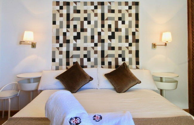 Inside Plaza Sierra Nevada - Foto 21