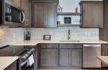 Modern East Nashville Retreat, Walk to Local Faves, Cozy Living Space, Smart TVs & Fast WiFi, Full Kitchen, Garage & Workspace, Steps to Mas Tacos & Rosepepper, 10 Min to Broadway & Nissan Stadium, 24 Hr Hospitality - Foto 10