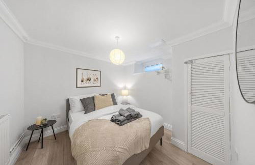 Modern 1BR - 10 Min Walk to Gravesend Station - Foto 4