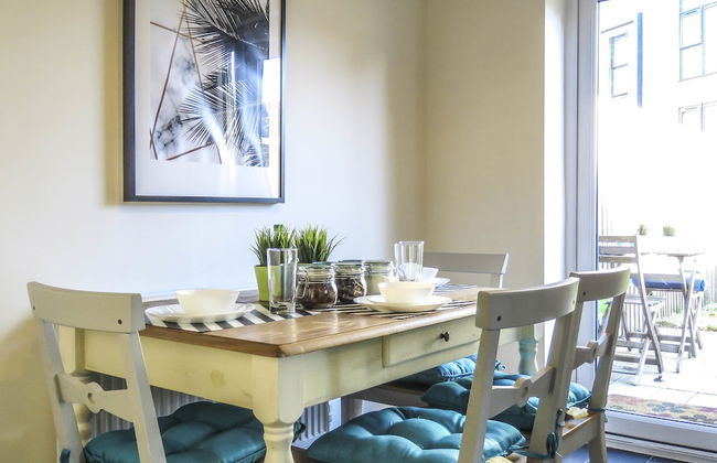 Tudors eSuites Birmingham Townhouse Private Garden Free Parking - Foto 14