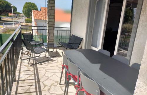 Maison familiale 4 chambres, proche commerces et plage - Foto 8