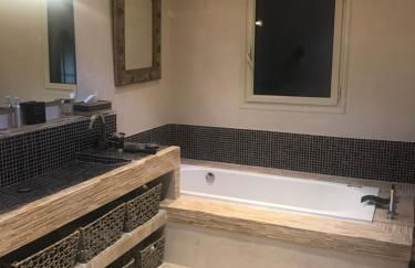 Luxueuse villa piscine et jacuzzi - Foto 40