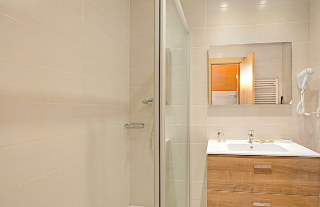 El Tarter Spacious Ski Apartment - Photo 9