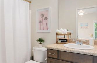 Single Story Fire Pit Updated Close to Downtown - Foto 27