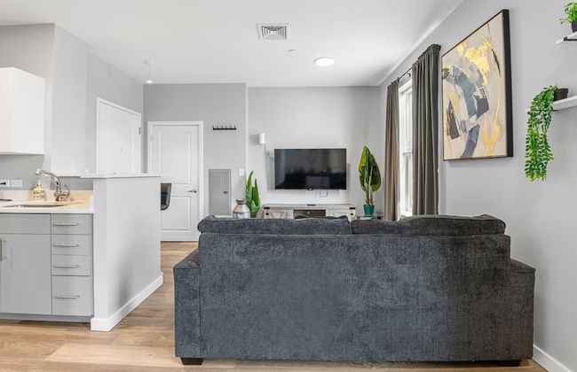 Furnished Apartments near Encore Boston - Photo 25