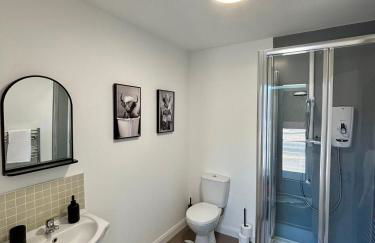 The Failsworth Collection - Stylish Apartments with Free Parking - Foto 16