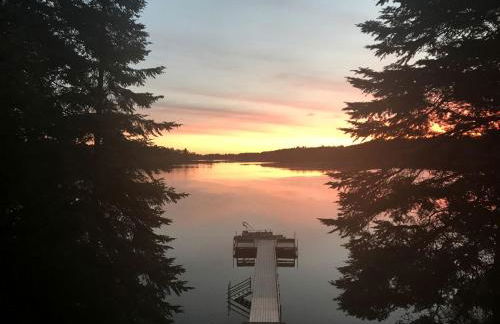 Stunning Cabin Getaway Surrounded by Towering Pine Trees in Walker, Minnesota - Foto 15