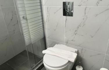 Metropolitan Complex Apartment-next to Metropolitan Hospital,Karaiskaki,Sef - Foto 25