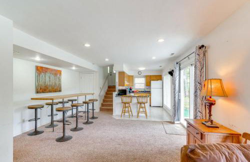 Balcony and Fire Pit Home on Lake of Ozarks! - Foto 6