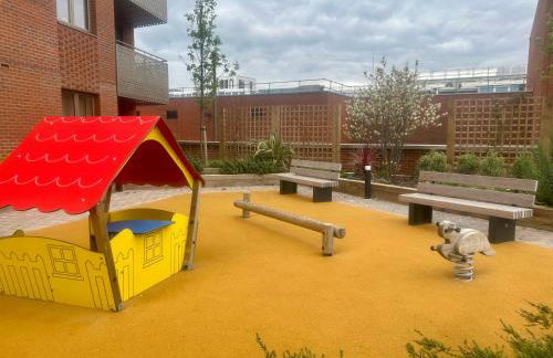 Little Haven Thames view Free Parking Closer to Heathrow - Foto 45