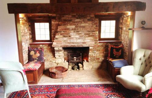 Idyllic Country Cottage South Downs - Photo 19