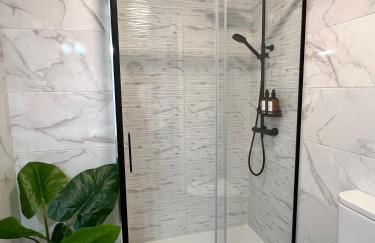 Amazing Apartment City Center - Optional parking - Photo 3