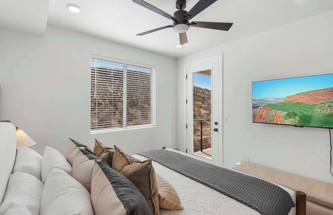 Brand New! Desert Cliff Sleeps 20 Guests! - Foto 10