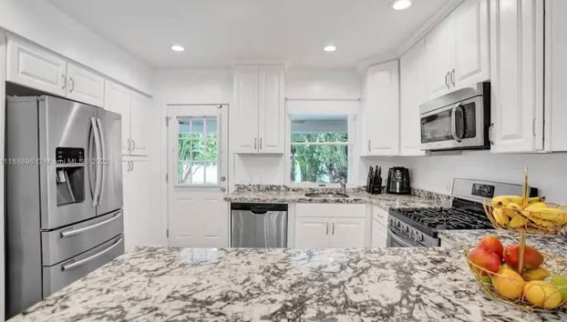 Relaxing Home Pool in Hollywood - Foto 3, Habitación